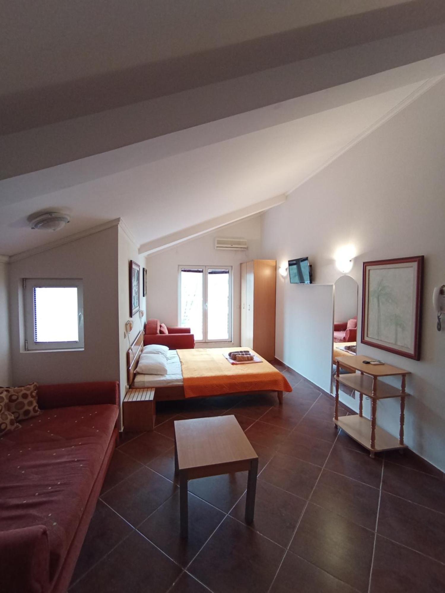 Markovic Aparthotel - Budva Becici Hotel Exterior photo